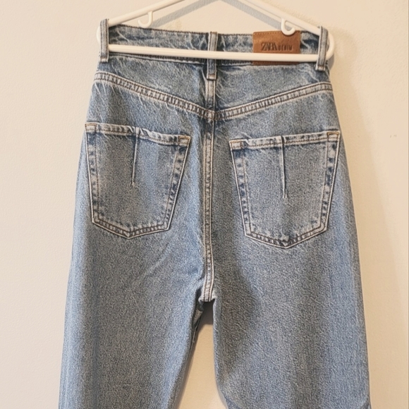 Zara high rise straight leg denim jeans - Picture 2 of 4